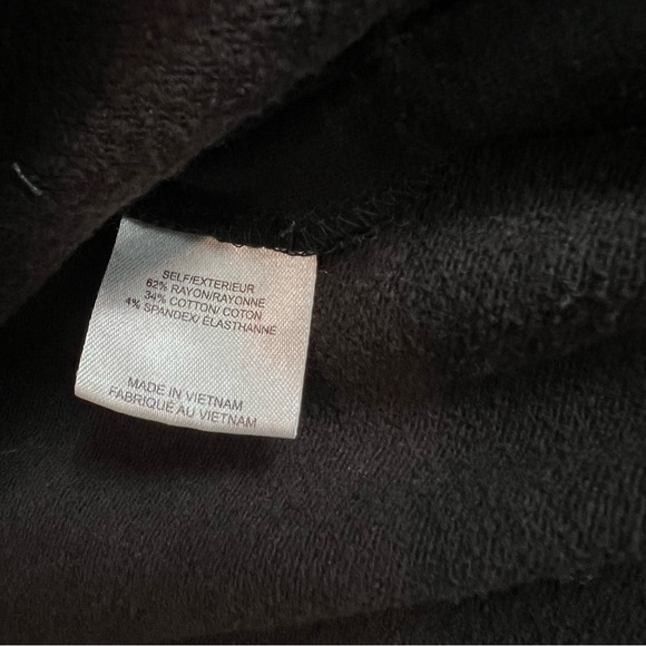 B Collection by Bobeau Black Sweatshirt Size XS 3/4 Zip - Picture 9 of 10